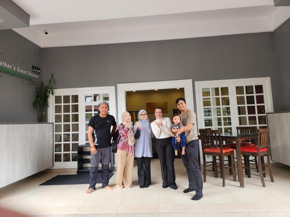 Fathers Guesthouse Age 7 Years Old And Above Only Tanah Rata Bagian luar foto