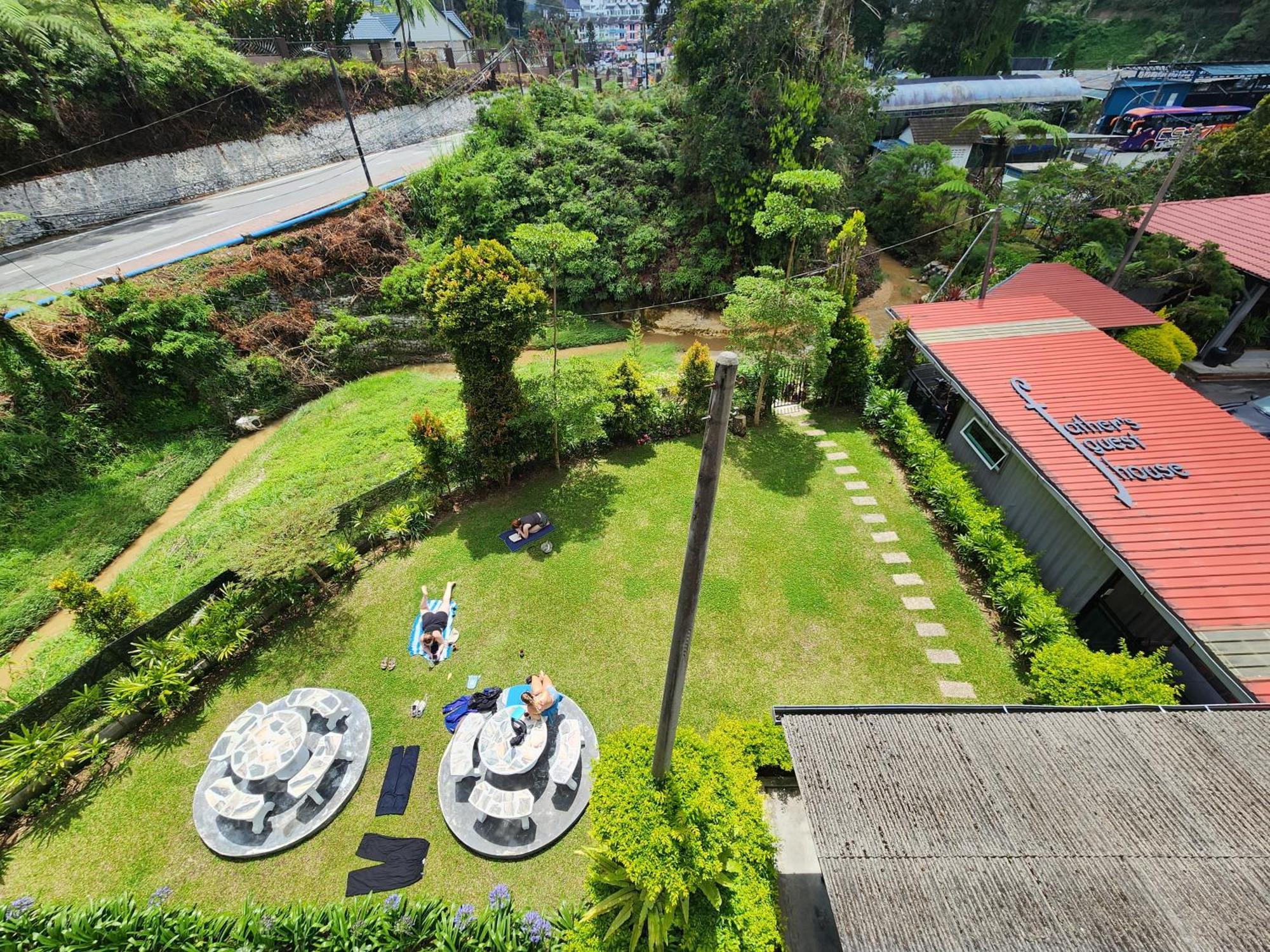 Fathers Guesthouse Age 7 Years Old And Above Only Tanah Rata Bagian luar foto